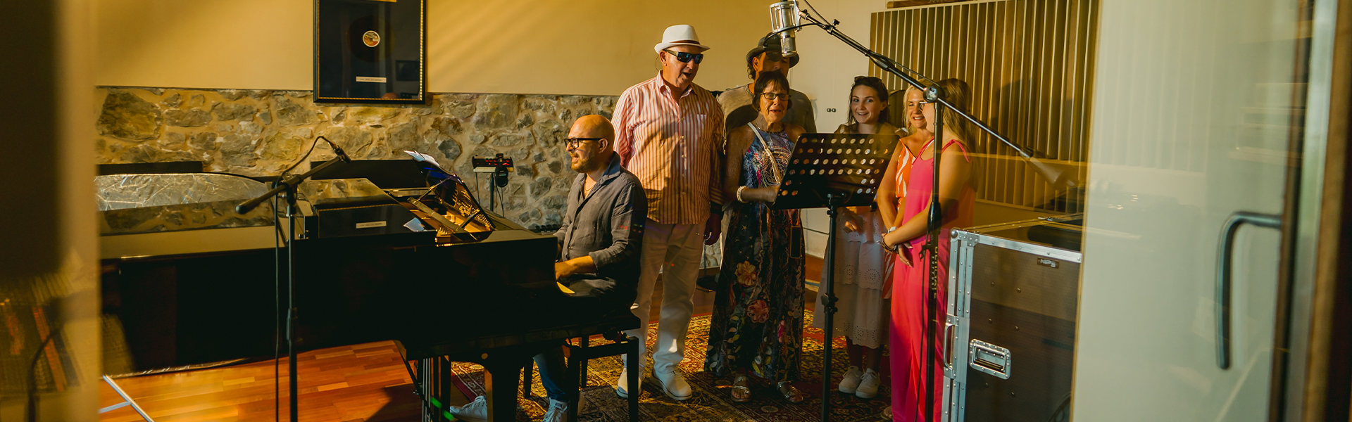 Bocelli-Backstage-STUDIOS